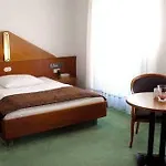 Classic Hotel 4*