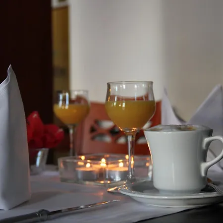 卡尔斯特经典酒店