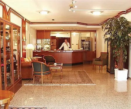 Ξενοδοχείο Classic 4*