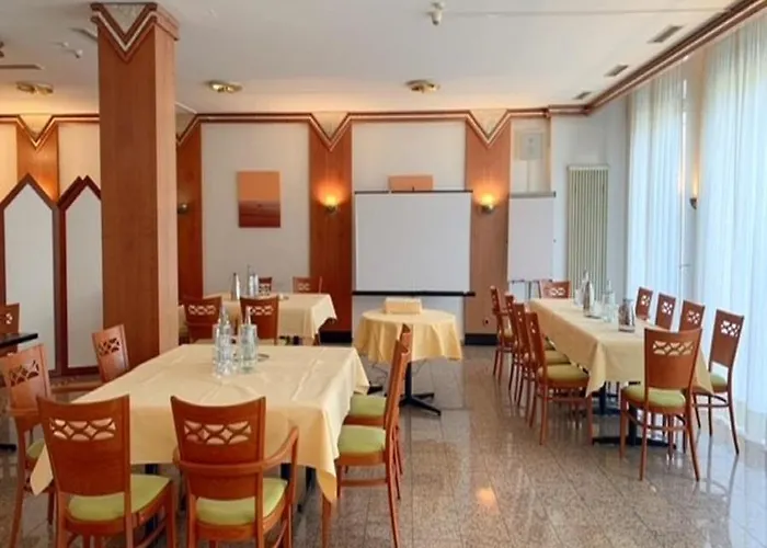 卡尔斯特经典酒店 4* 卡尔斯特